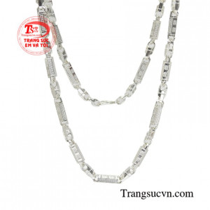 Dây chuyền bạc phong cách cá tính chất lượng nhận đặt chế tác theo yêu cầu.