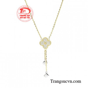 Dây chuyền vàng tây nữ tính chất lượng.