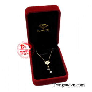 Dây chuyền vàng tây nữ tính Hàn Quốc.