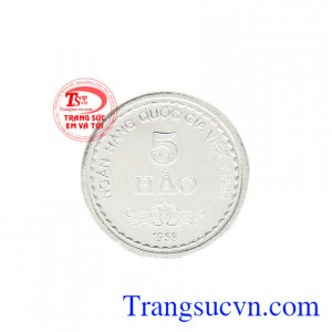 Đồng xu bạc chất lượng được chế tác độc đáo và đầy mới lạ.