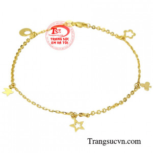 Lắc chân vàng tây dễ thương được chế tác đầy tỉ mỉ, kiểu dáng xinh xắn.