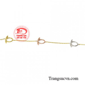 Sản phẩm phù hợp với nhiều kiểu trang phục khác nhau và mọi lứa tuổi.