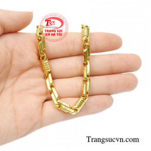 Lắc tay nam kiểu cách nam tính.