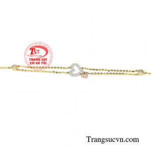 Sản phẩm sẽ là sự lựa chọn hoàn hảo dành cho những cô nàng theo phong cách thời trang nữ tính, duyên dáng.