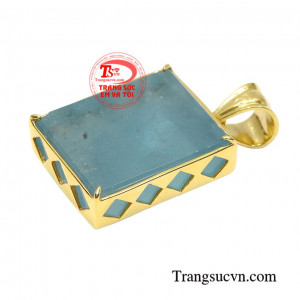 Mặt dây đá aquamarine chất lượng có giấy kiểm định uy tín.
