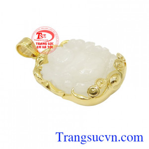 Chỉ cần nhìn thấy khuôn mặt Phật, người buồn phiền cũng có thể vui lên