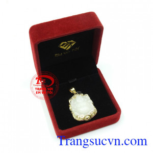 Mặt Phật Di Lặc Sapphire Cát Tường sự lựa chọn tuyệt vời cho người bạn yêu thương