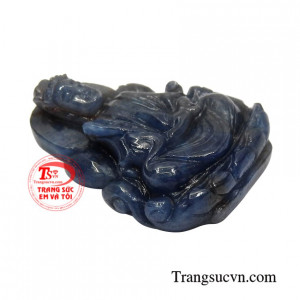 Phật Quan Âm được nhiều người biết đến với nụ cười hiền từ, cứu khổ cứu nạn chúng sinh khỏi cảnh lầm than, đem đến cuộc sống yên vui, hạnh phúc.