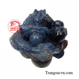 Mặt dây chuyền sapphhire thiên nhiên chạm khắc đẹp, có giấy kiểm định đá quý uy tín