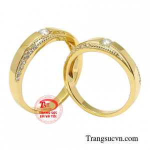 Nhẫn cưới lời cam kết tình yêu chứng nhân tình yêu đôi lứa, hạnh phúc bền lâu.