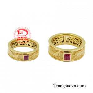 Rồng phượng là biểu tượng của hôn nhân viên mãn, chung thủy và bổ trợ lẫn nhau.