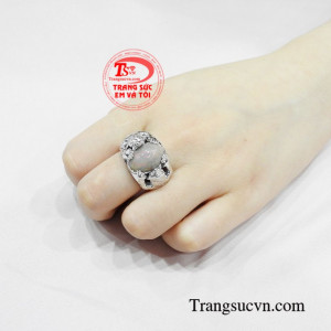 Nhẫn nam opal tuổi dần lịch lãm