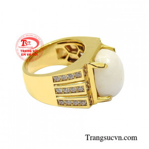 Người ta tin rằng viên đá này sẽ mang đến nhiều tài lộc và còn tăng khả năng miễn dịch, giúp tâm trí sáng suốt hơn.