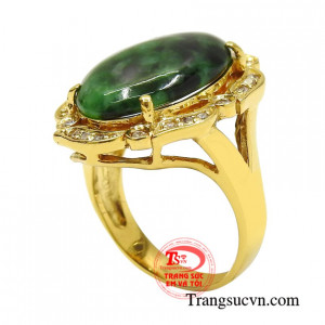 Chiếc nhẫn này giúp phái đẹp tôn lên nét quý phái và sang trọng thu hút mọi ánh nhìn.