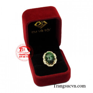 Nhẫn nữ cẩm thạch cao sang chất lượng.