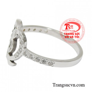 Sản phẩm sẽ là món quà tặng ý nghĩa và dễ thương dành cho người con gái của bạn.