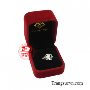 Nhẫn nữ chữ vàng thời trang xu hướng.