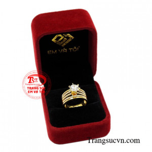 Nhẫn nữ phong cách ấn tượng sang trọng.