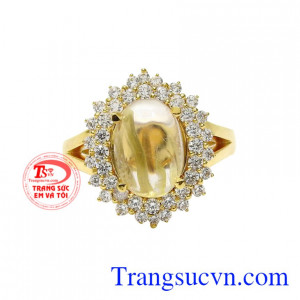 Nhẫn nữ thạch anh tóc tinh tế nhận đặt chế tác theo yêu cầu.