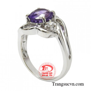 Sản phẩm sẽ giúp cho các quý cô trở nên thu hút và đầy quyến rũ hơn trước đám đông.