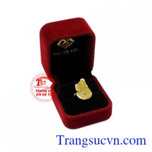 Nhẫn vàng nữ tỳ hưu may mắn tinh tế.
