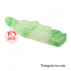 Ngọc cẩm thạch là viên đá quý được nhiều người biết đến với vẻ đẹp và những công dụng tuyệt vời của nó.