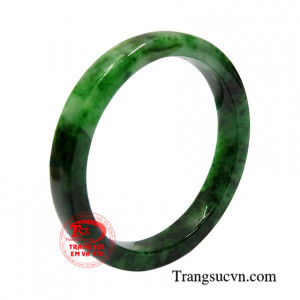 Vòng ngọc cẩm thạch hưng thịnh có giấy kiểm định đá quý.