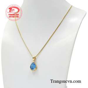 Không chỉ mang đến vẻ đẹp kiêu sa bộ sản phẩm này còn đem lại may mắn, và bình an cho phái đẹp.