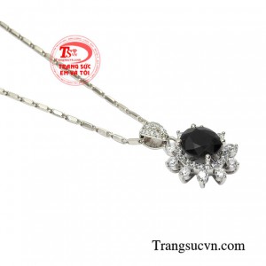 Bộ mặt dây saphir lấp lánh thanh toán an toàn.