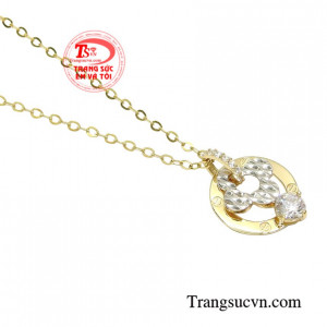 Bộ mặt dây vàng độc đáo giao hàng nhanh trên toàn quốc.