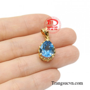 Đá topaz mặt dây chất lượng.