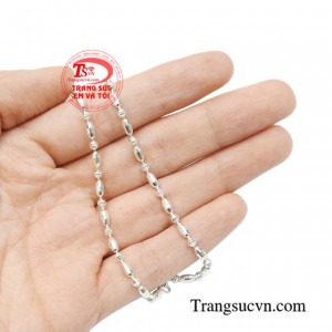 Dây chuyền bạc dễ thương cho bé chất lượng.