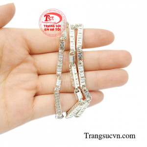 Dây chuyền bạc nam công danh thời thượng.