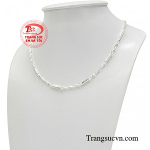 Do bạc có tính cản gió và kháng khuẩn, báo hiệu cho cha mẹ biết con yêu đang gặp vấn đề về sức khỏe.