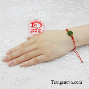 Dây tết nephrite cỏ bốn lá