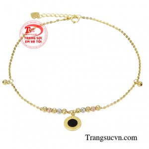 Lắc chân nữ tinh tế được nhập khẩu từ Hàn Quốc chế tác theo công nghệ hiện đại.