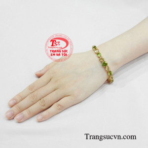 Lắc tay nữ đá quý sang trọng tinh tế.