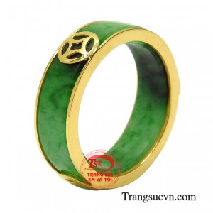 Nhẫn cẩm thạch bọc vàng kim tiền đẹp mắt, sáng bóng, hợp phong thủy.
