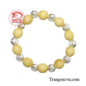 Chuỗi dâu bạc trẻ em xinh xắn dành cho bé yêu của bạn.