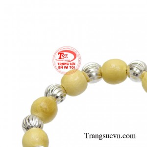 Chuỗi dâu tằm xinh xắn giao hàng nhanh, thanh toán an toàn.