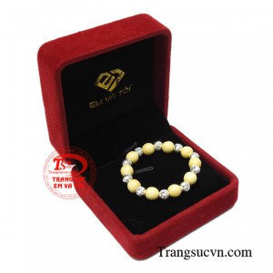 Chuỗi dâu tằm xinh xắn