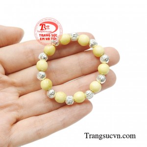 Chuỗi dâu tằm xinh xắn chất lượng