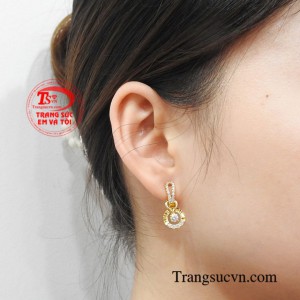 Hoa tai nữ vàng tây đẹp