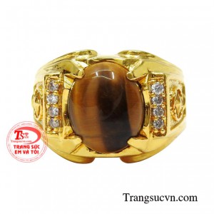 Chiếc nhẫn nam này không chỉ mang đến vẻ đẹp cho phái nam mà còn đem lại nhiều may mắn về tài lộc.