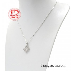 Đồng kim tiền với mệnh danh là phú quý, vượng tài khí, tiền bạc rủng rỉnh.