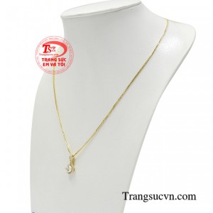 Bộ dây kết hợp độc đáo giữa dây chuyền Italy và mặt dây Hàn Quốc giúp các cô nàng dễ dàng kết hợp với nhiều trang phục hiện đại