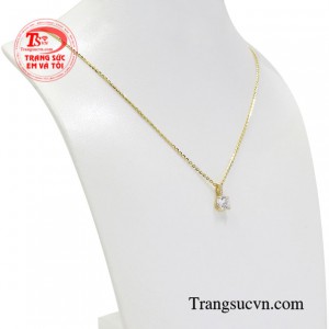 Từng đường nét của bộ sản phẩm tạo nét thu hút và đầy ấn tượng trước đám đông.