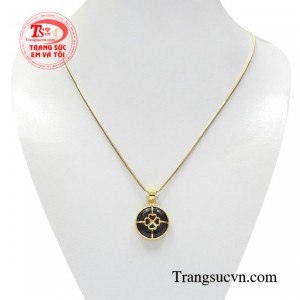 Bộ mặt thạch anh tóc may mắn có giấy kiểm định đá quý từ trung tâm kiểm định.