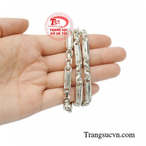Dây chuyền bạc cá tính nam giới