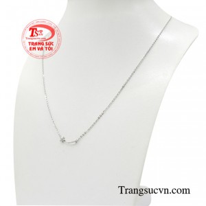 Sản phẩm tôn lên nét thanh lịch, dịu dàng nhưng cũng không kém phần duyên dáng cho các quý cô